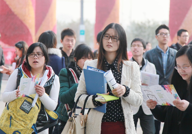 智能化建造高校办理数据驾驶舱筑牢安全底线开展健康生态